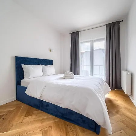 Apartment Zyndrama Centre Deluxe By Bookinghost Wroclaw