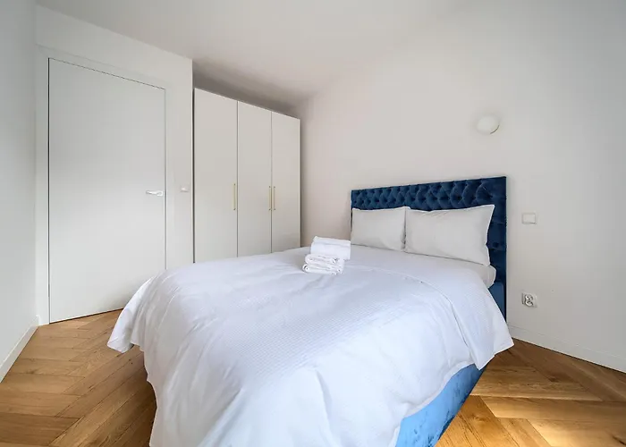 Zyndrama Centre Deluxe By Bookinghost Daire Wroclaw